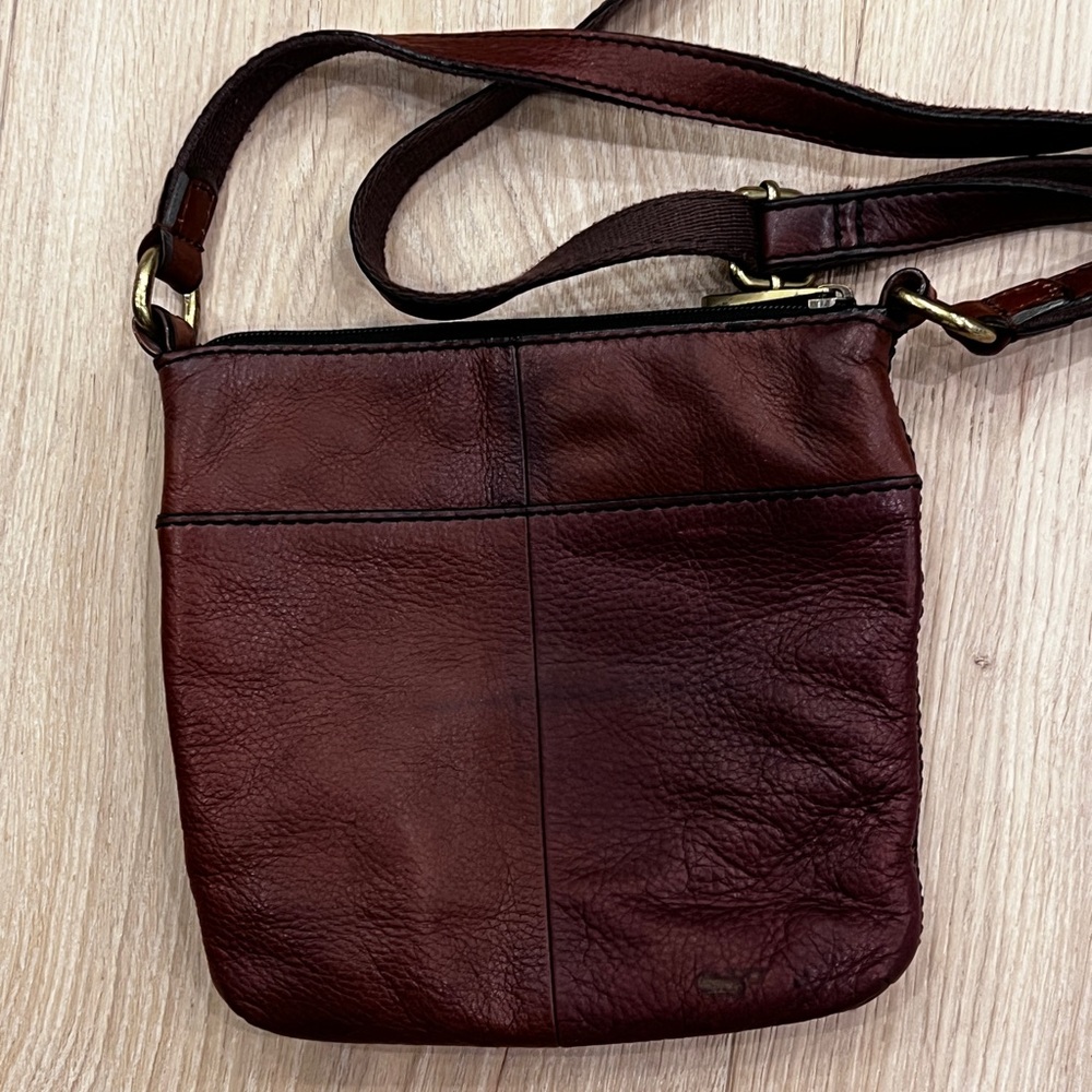 Fossil Authentic Dark Brown Leather Mini Crossbody Double Zip w/ Brass Hardware - Picture 6 of 7